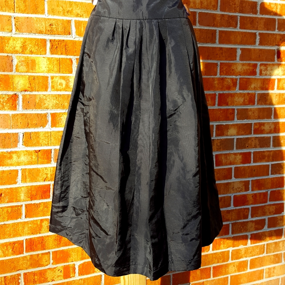 Worthington skirt satin